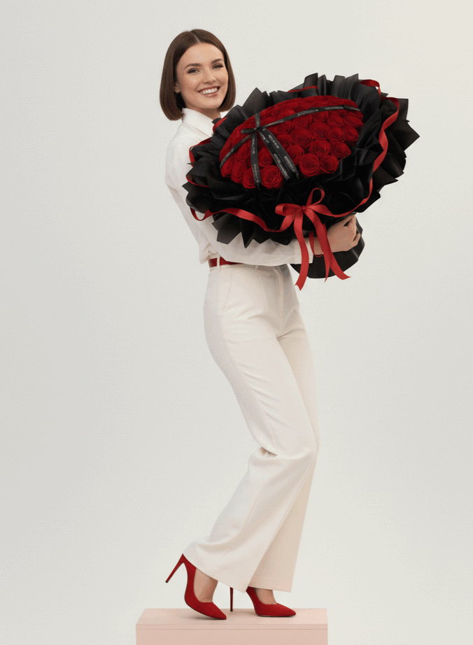 「royal bloom」 eternal 100 rose round bouquet 80cm