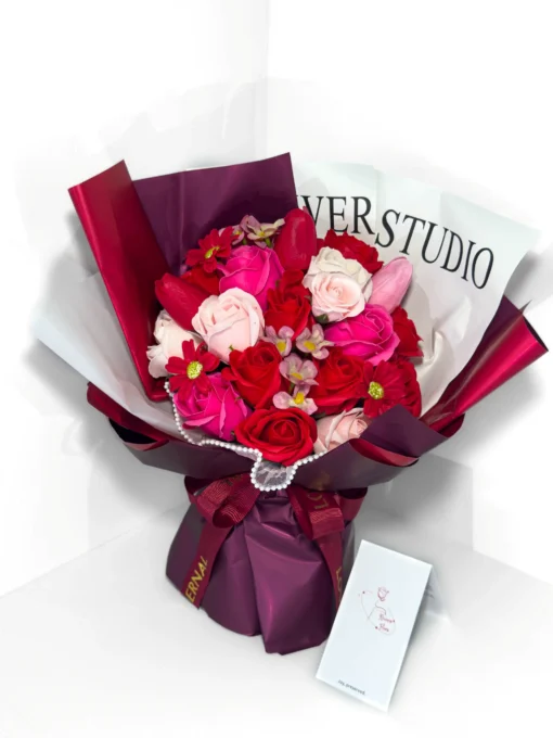 Eternal Red and Pink Rose Arrangement – Same-Day Delivery